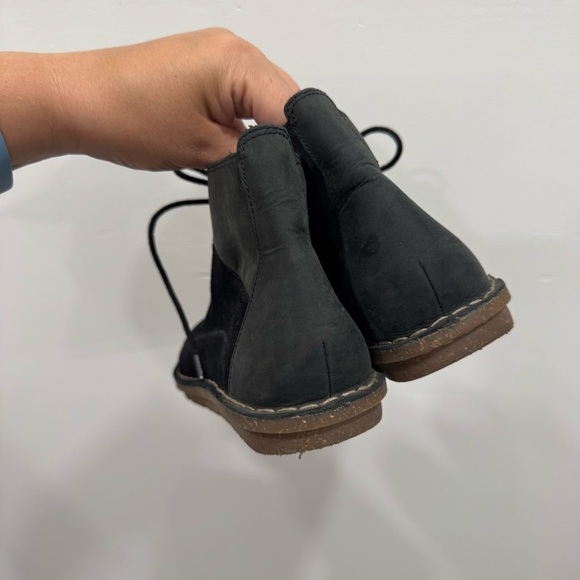 Clarks Collection Tamitha Key Lace-Up Ankle Boots Suede Leather Black Size 6.5 - Picture 6 of 10